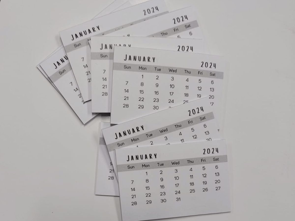 Mini Calendar Tabs 2024 - Papertisserie